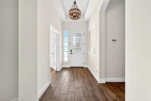 1739 Riviera Drive, Waxahachie, TX 75165