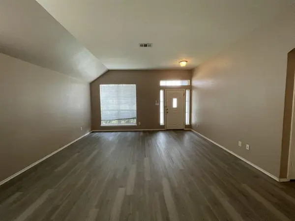 2709 Logan Drive, Mansfield, TX 76063