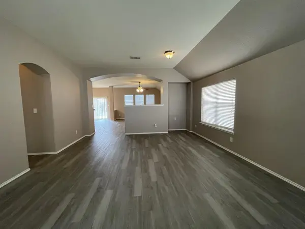 2709 Logan Drive, Mansfield, TX 76063