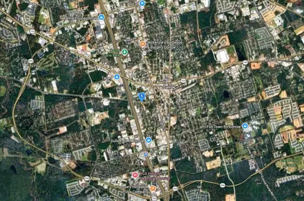 855 W Santa Fe Street, Conroe, TX 77301