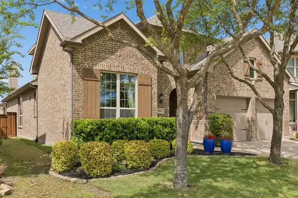 1046 Finsbury Lane, Forney, TX 75126