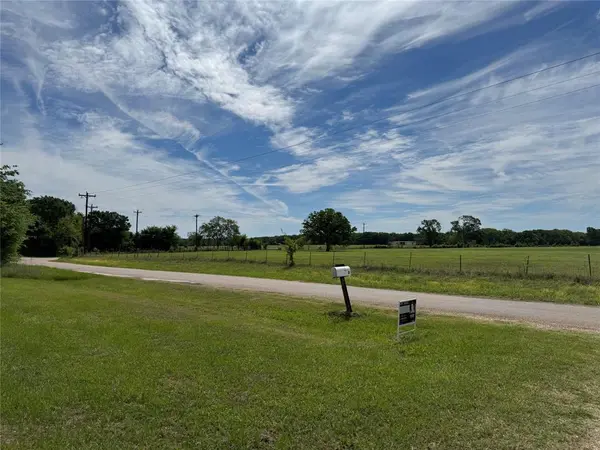 10344 County Road 2404, Tool, TX 75143