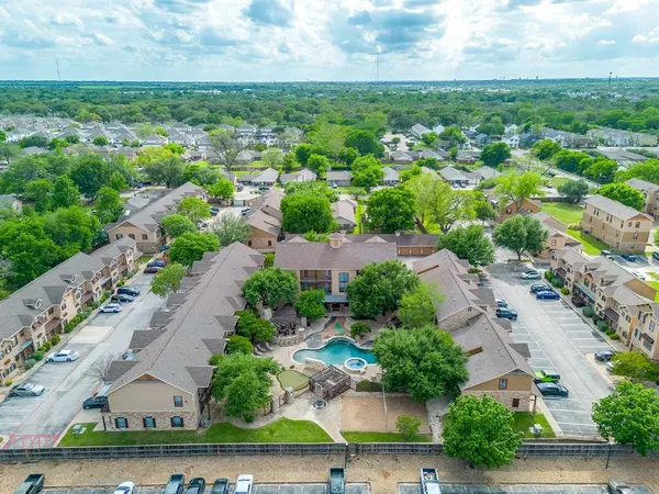 2410 S 2nd Street, Waco, TX 76706