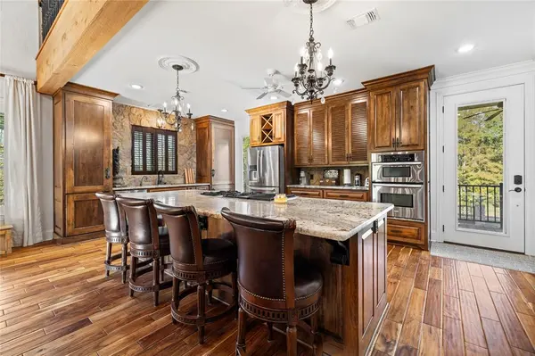 742 Private  Road 7219, Jefferson, TX 75657