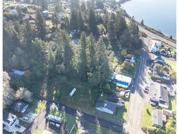 TL 4900 C ST, Bay City, OR 97107