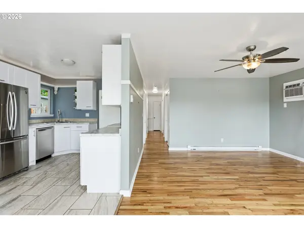 1408 E 15TH ST, The Dalles, OR 97058