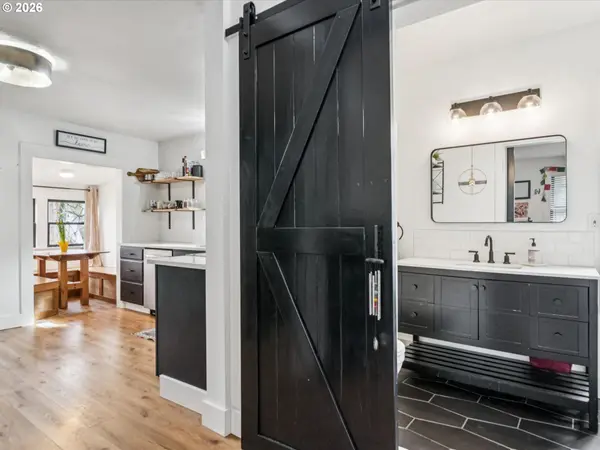 605 3RD AVE, Oregon City, OR 97045