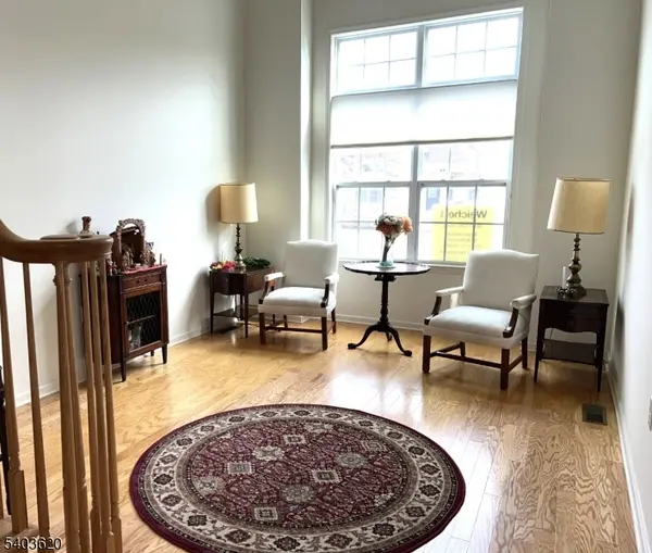 9 Bryant Ct, Franklin Twp., NJ 08873