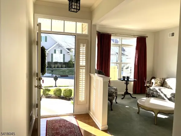 11 Stryker Rd, Franklin Twp., NJ 08873