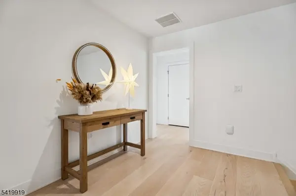 27 Brambling Road Carriages, Berkeley Heights Twp., NJ 07922