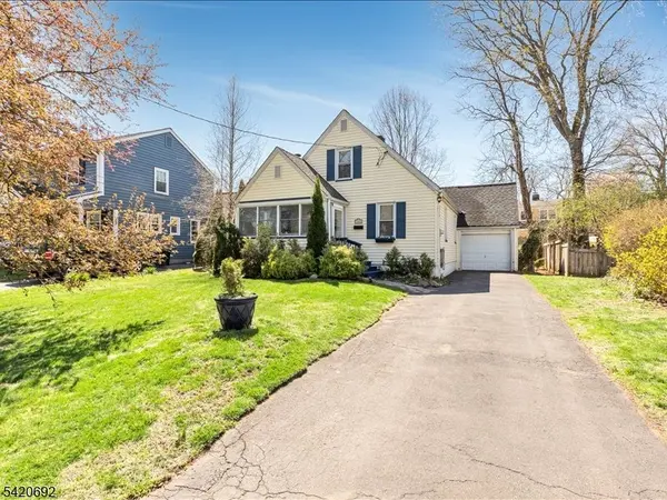 21 Mohawk Drive, Cranford Twp., NJ 07016