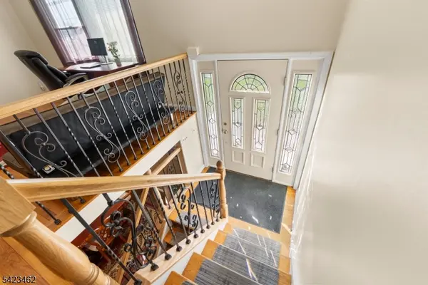 1328 Yurgel Dr, South Plainfield Boro, NJ 07080