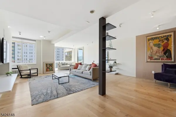 1008 Hudson Park, Edgewater Boro, NJ 07020