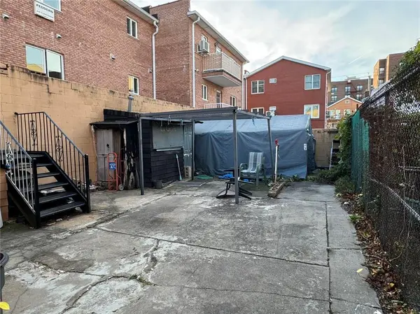 2376 East 15th ST, Brooklyn, NY 11229