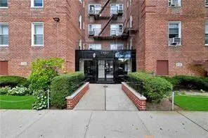 2427 East 29th ST #4D, Brooklyn, NY 11235