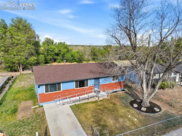 1337 Maxwell ST, Colorado Springs, CO 80906