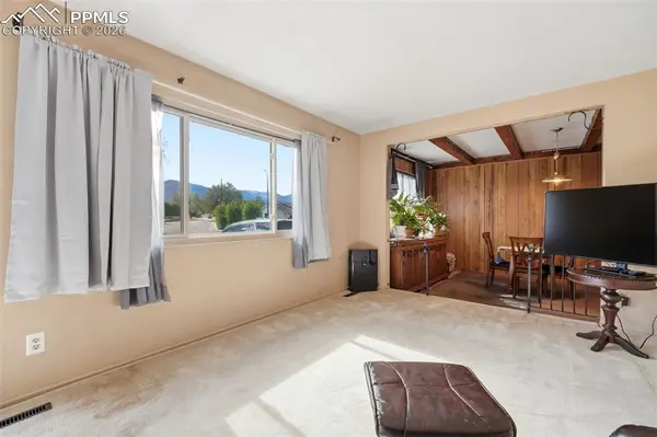 1337 Maxwell ST, Colorado Springs, CO 80906