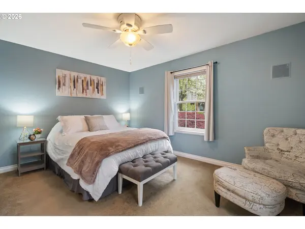 3725 SE TIBBETTS ST, Portland, OR 97202