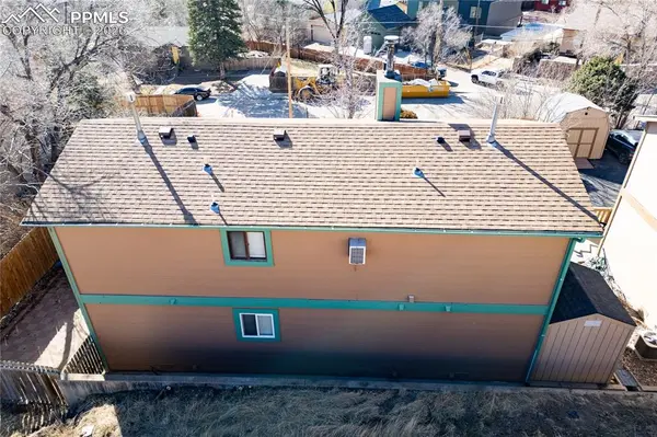 2516 Glen View AVE, Colorado Springs, CO 80904