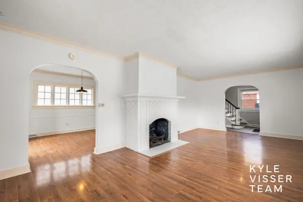 1055 Benjamin AVE SE, City Of Grand Rapids, MI 49506