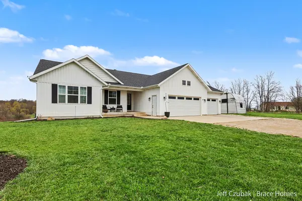 703 140th AVE, Leighton Twp, MI 49348