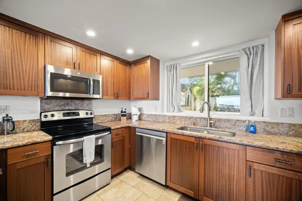 1661 PEE RD #IIC205, Koloa, HI 96756