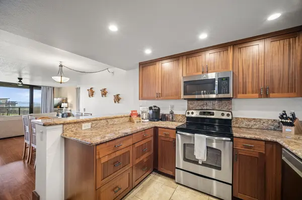 1661 PEE RD #IIC205, Koloa, HI 96756