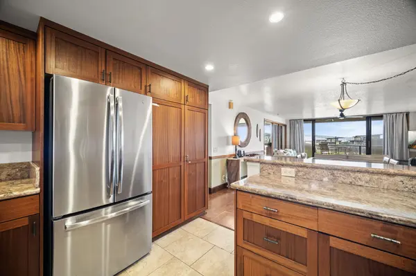 1661 PEE RD #IIC205, Koloa, HI 96756