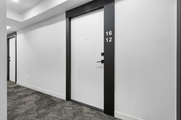 319 Jarvis ST #1612, Toronto C08, ON M5B 0C8