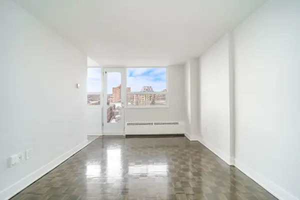 1500 Bathurst ST #701, Toronto C03, ON M5P 3L3