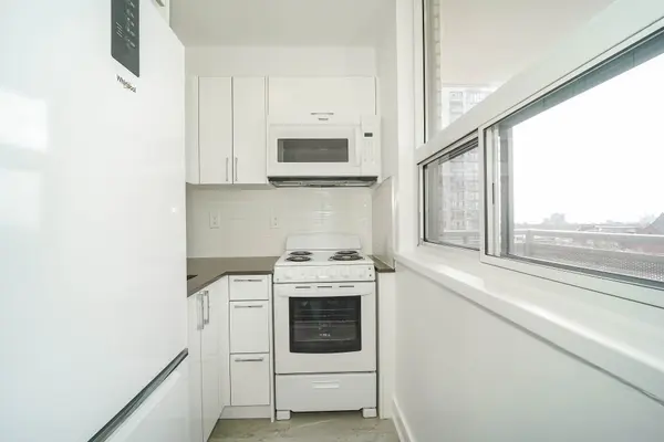 1500 Bathurst ST #701, Toronto C03, ON M5P 3L3