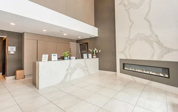 50 Bruyeres Mews #901, Toronto C01, ON M5V 0H8