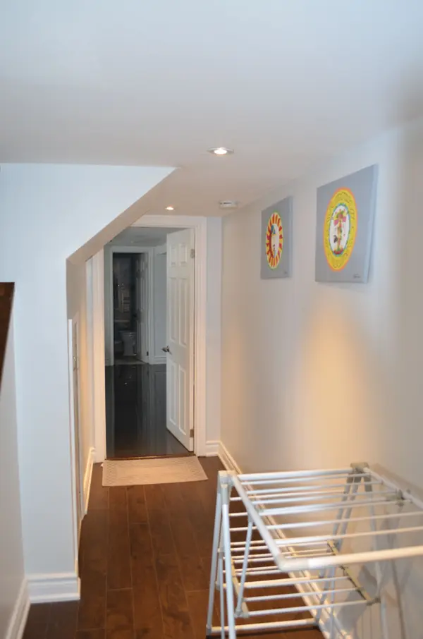 10 Tartan AVE #Bsmt, Toronto E04, ON M1L 1T6