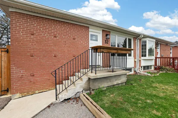 32 Davis RD, Aurora, ON L4G 2B6