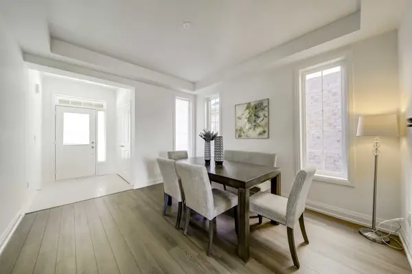 148 Frank Kelly DR, East Gwillimbury, ON L9N 0V1