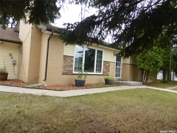 260 1st AVENUE E, St. Walburg, SK S0M 2T0