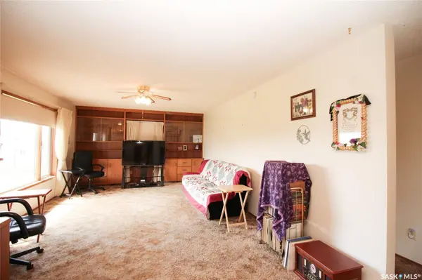 223 2nd STREET W, Climax, SK S0N 0N0