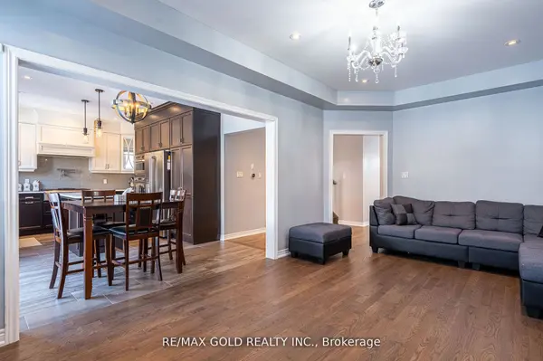 10 Spokanne ST, Brampton, ON L6R 4A2