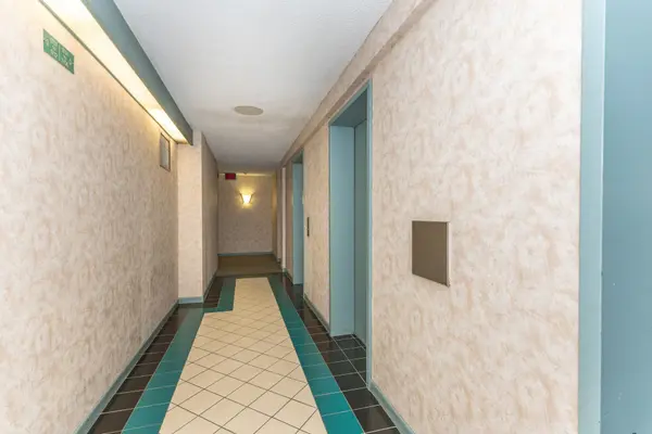 3077 Weston RD #1704, Toronto W05, ON M9M 3A1