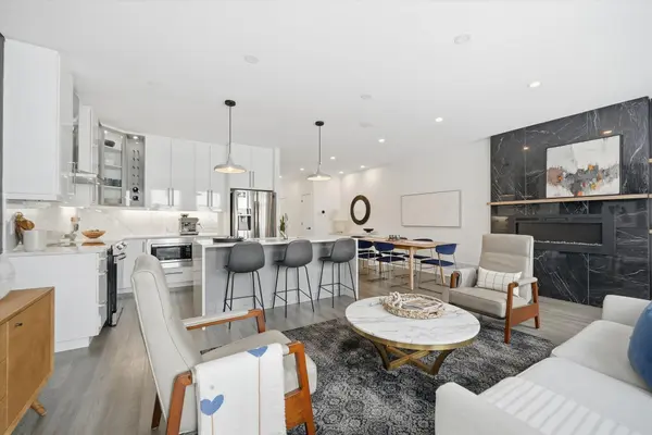 559 Mutual ST, Overbrook - Castleheights And Area, ON K1K 1C5