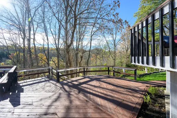 774 Old Dundas RD, Hamilton, ON L9H 5E3