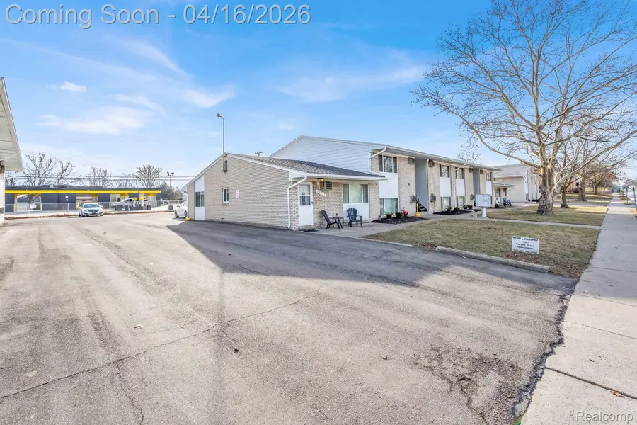 30561 Krauter #C1, Garden City, MI 48135