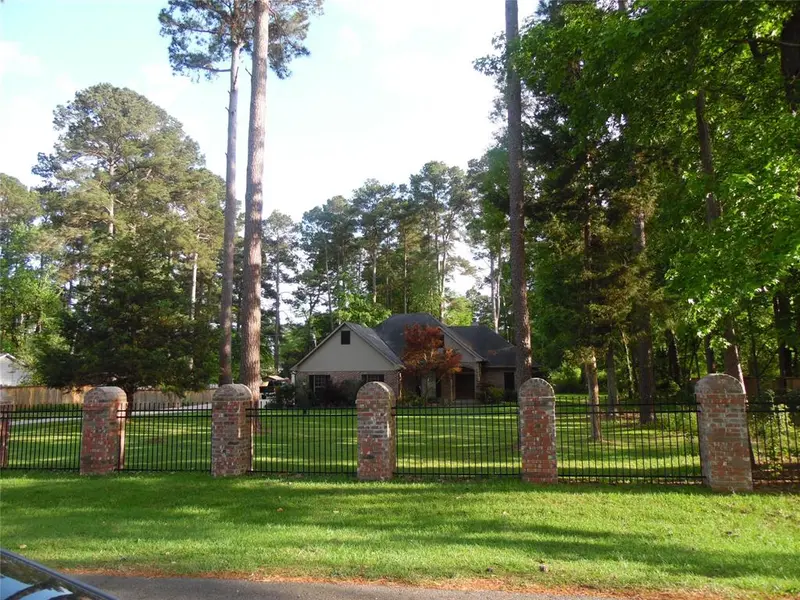 5635 Branchwood Drive, Keithville, LA 71047