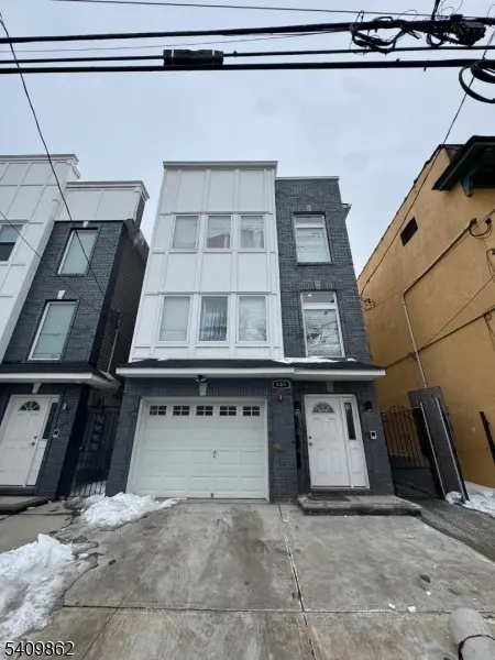 488 South 17th Street, Newark City, NJ 07103