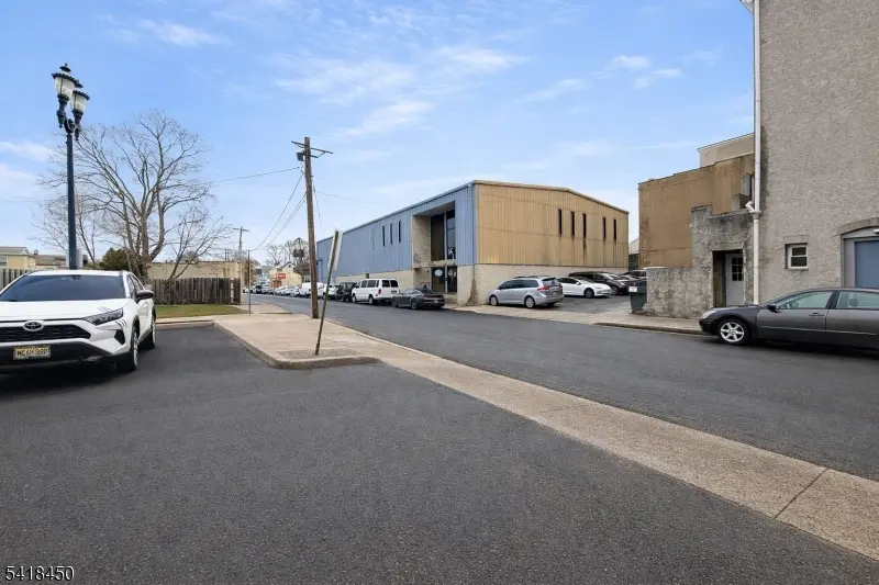 10 Race St, North Plainfield Boro, NJ 07060