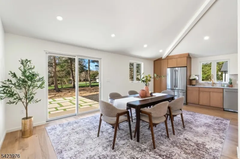 175 E Crescent Ave, Allendale Boro, NJ 07401