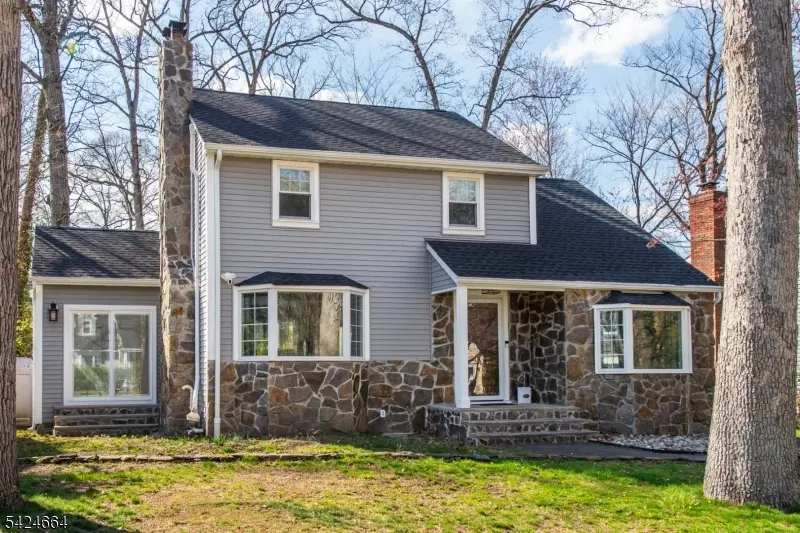 91 Beechwood Dr, Wayne Twp., NJ 07470