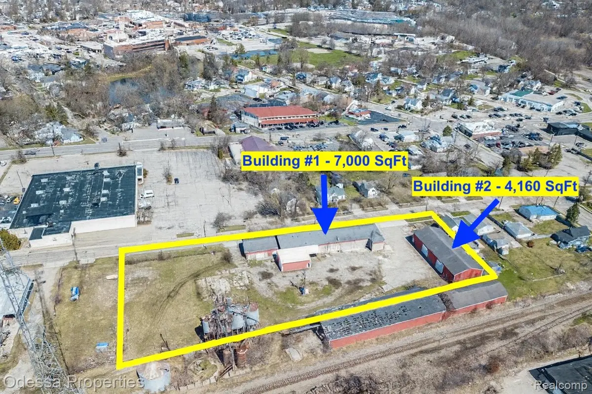 265 HOWARD ST, Lapeer, MI 48446