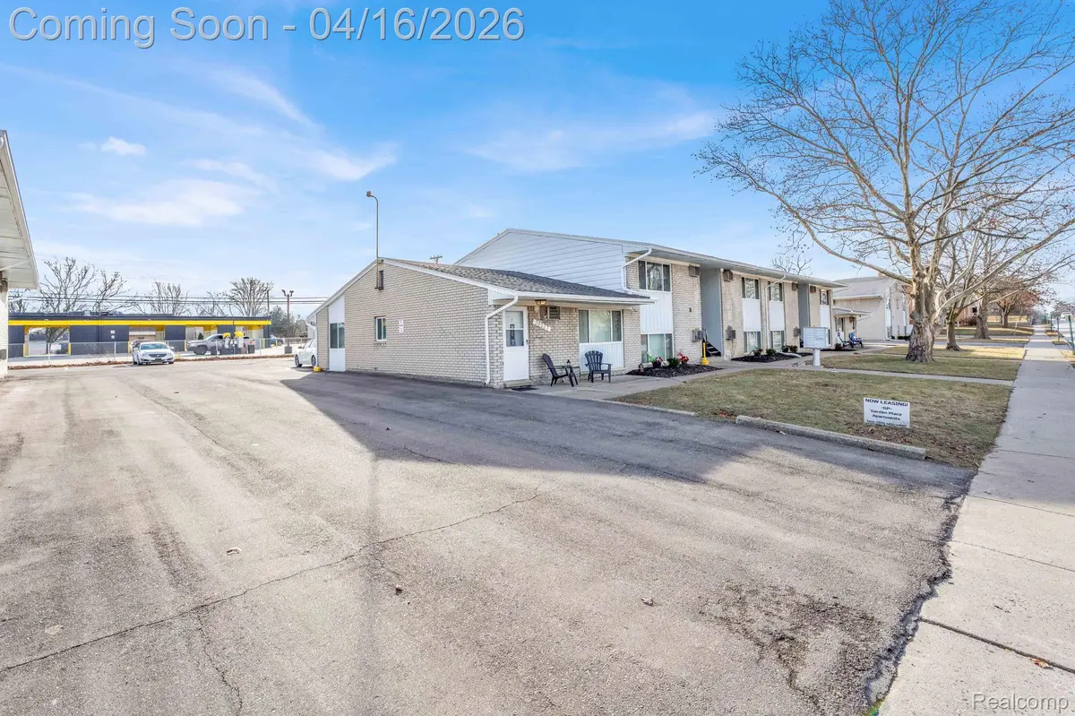 30561 Krauter #C1, Garden City, MI 48135