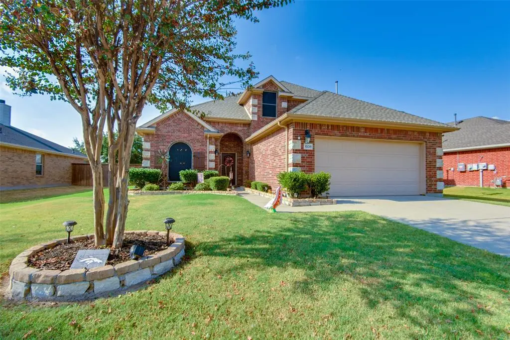 1038 Shepard Lane, Lavon, TX 75166